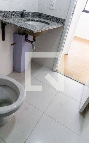 Apartamento à venda com 69m², 3 quartos e 1 vaga Apartamento à venda com 69m², 3 quartos e 1 vagaBanheiro do Corredor
