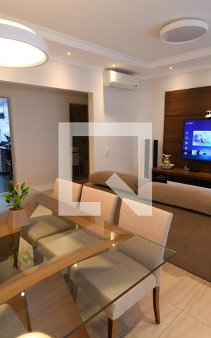 Apartamento para alugar com 138m², 3 quartos e 1 vagaSala
