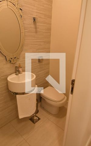 Apartamento para alugar com 138m², 3 quartos e 1 vagaLavabo