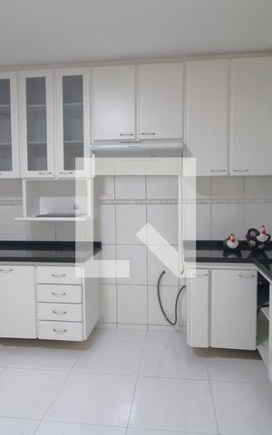 Casa à venda com 250m², 3 quartos e 3 vagasCozinha