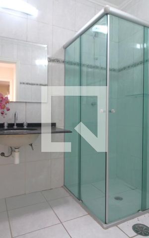 Casa à venda com 250m², 3 quartos e 3 vagasBanheiro comum