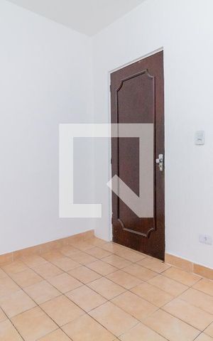 Casa para alugar com 95m², 3 quartos e sem vaga Casa para alugar com 95m², 3 quartos e sem vagaQuarto 1