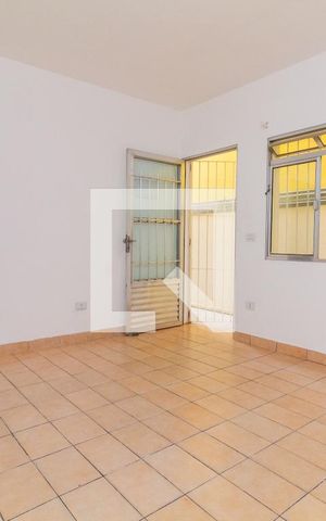 Casa para alugar com 95m², 3 quartos e sem vaga Casa para alugar com 95m², 3 quartos e sem vagaSala
