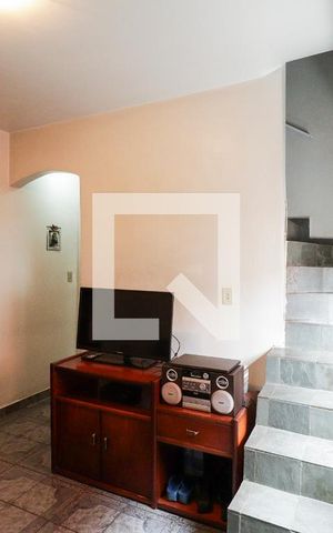 Casa à venda com 204m², 4 quartos e 1 vaga Casa à venda com 204m², 4 quartos e 1 vagaCasa 2