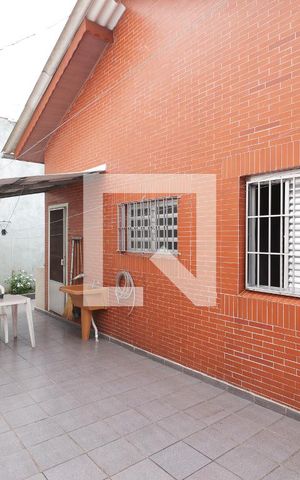 Casa à venda com 204m², 4 quartos e 1 vaga Casa à venda com 204m², 4 quartos e 1 vagaÁrea de Serviço