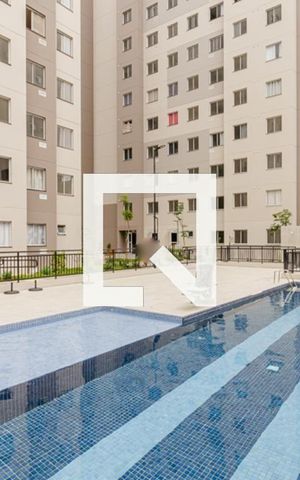 Apartamento à venda com 34m², 2 quartos e sem vaga Apartamento à venda com 34m², 2 quartos e sem vagaÁrea comum - Piscina