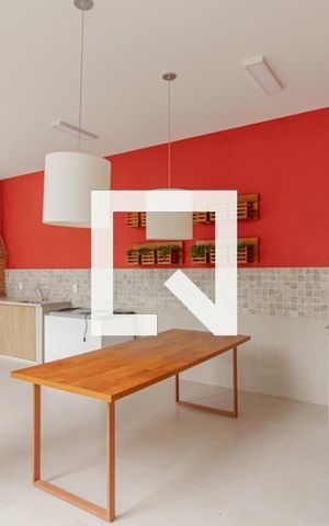 Apartamento à venda com 34m², 2 quartos e sem vaga Apartamento à venda com 34m², 2 quartos e sem vagaÁrea comum - Churrasqueira