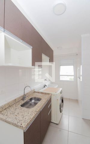 Apartamento à venda com 57m², 2 quartos e sem vagaCozinha e Área de Serviço