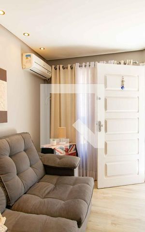 Casa de condomínio à venda com 72m², 2 quartos e 1 vaga Casa de condomínio à venda com 72m², 2 quartos e 1 vagaSala
