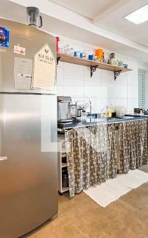 Apartamento à venda com 95m², 2 quartos e 2 vagas Apartamento à venda com 95m², 2 quartos e 2 vagasCozinha