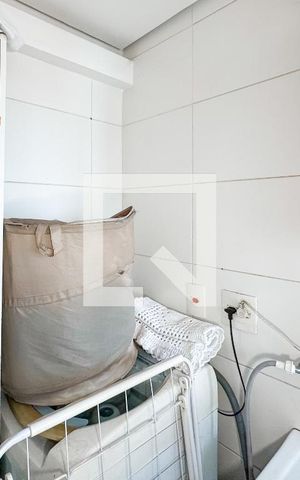 Apartamento à venda com 95m², 2 quartos e 2 vagas Apartamento à venda com 95m², 2 quartos e 2 vagasÁrea de Serviço