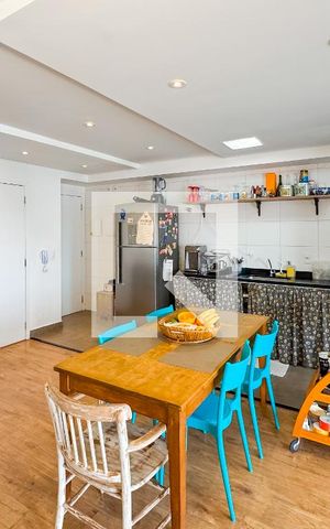 Apartamento à venda com 95m², 2 quartos e 2 vagas Apartamento à venda com 95m², 2 quartos e 2 vagasSala