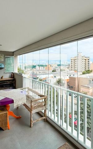 Apartamento à venda com 95m², 2 quartos e 2 vagas Apartamento à venda com 95m², 2 quartos e 2 vagasVaranda gourmet