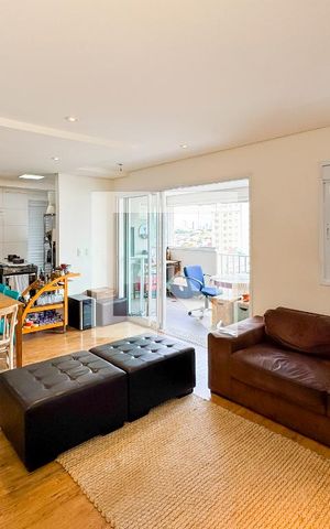 Apartamento à venda com 95m², 2 quartos e 2 vagas Apartamento à venda com 95m², 2 quartos e 2 vagasSala