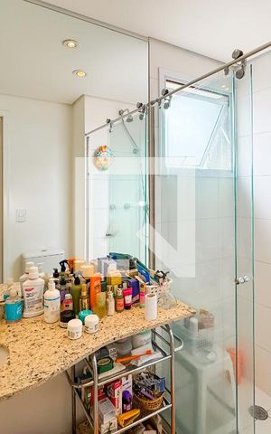 Apartamento à venda com 95m², 2 quartos e 2 vagas Apartamento à venda com 95m², 2 quartos e 2 vagasBanheiro da Suíte 1