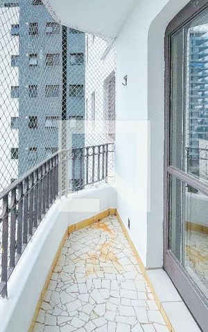 Apartamento à venda com 105m², 3 quartos e 1 vaga Apartamento à venda com 105m², 3 quartos e 1 vagaVaranda