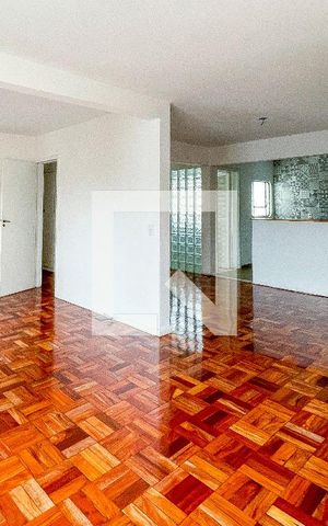 Apartamento à venda com 105m², 3 quartos e 1 vaga Apartamento à venda com 105m², 3 quartos e 1 vagaSala