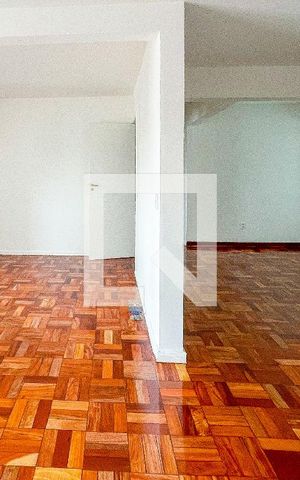 Apartamento à venda com 105m², 3 quartos e 1 vaga Apartamento à venda com 105m², 3 quartos e 1 vagaSala
