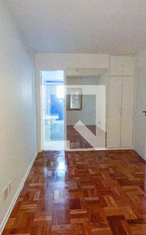 Apartamento à venda com 105m², 3 quartos e 1 vaga Apartamento à venda com 105m², 3 quartos e 1 vagaSuíte