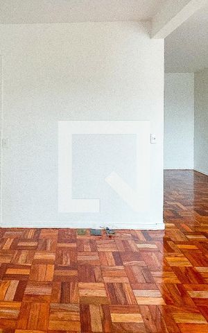 Apartamento à venda com 105m², 3 quartos e 1 vaga Apartamento à venda com 105m², 3 quartos e 1 vagaSala