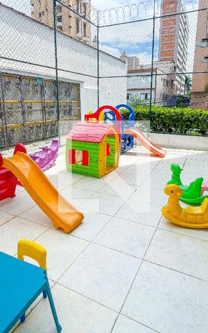Apartamento à venda com 105m², 3 quartos e 1 vaga Apartamento à venda com 105m², 3 quartos e 1 vagaÁrea comum - Playground