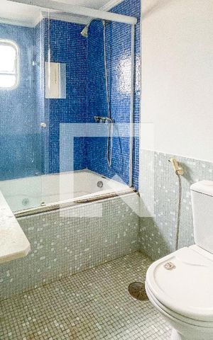 Apartamento à venda com 105m², 3 quartos e 1 vaga Apartamento à venda com 105m², 3 quartos e 1 vagaBanheiro da Suíte