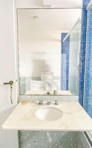 Apartamento à venda com 105m², 3 quartos e 1 vaga Apartamento à venda com 105m², 3 quartos e 1 vagaBanheiro da Suíte