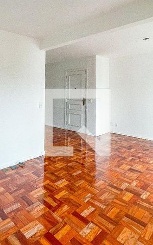 Apartamento à venda com 105m², 3 quartos e 1 vaga Apartamento à venda com 105m², 3 quartos e 1 vagaSala