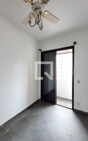 Apartamento para alugar com 280m², 4 quartos e 2 vagas Apartamento para alugar com 280m², 4 quartos e 2 vagasQuarto de Serviço