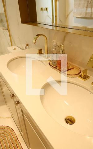 Apartamento à venda com 129m², 3 quartos e 3 vagasBanheiro da Suíte 2