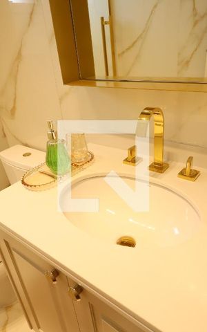 Apartamento à venda com 129m², 3 quartos e 3 vagasBanheiro da Suíte 1