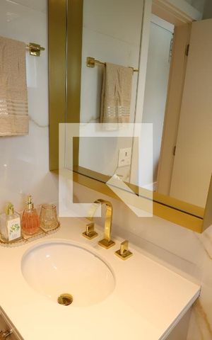 Apartamento à venda com 129m², 3 quartos e 3 vagasBanheiro da Suíte