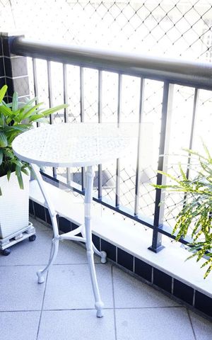Apartamento à venda com 75m², 2 quartos e 1 vagaVaranda