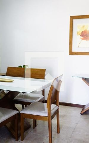 Apartamento à venda com 75m², 2 quartos e 1 vagaSala