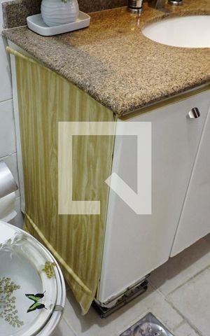 Apartamento à venda com 75m², 2 quartos e 1 vagaBanheiro Social