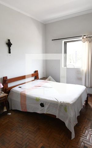 Casa à venda com 182m², 3 quartos e 8 vagasQuarto 1