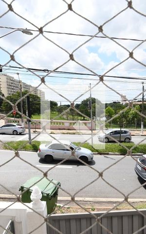 Casa à venda com 182m², 3 quartos e 8 vagasQuarto 1 - Vista