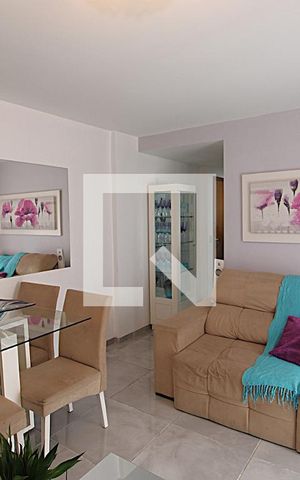 Apartamento à venda com 80m², 2 quartos e 1 vagaSala