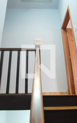 Casa à venda com 120m², 2 quartos e 1 vagaEscada