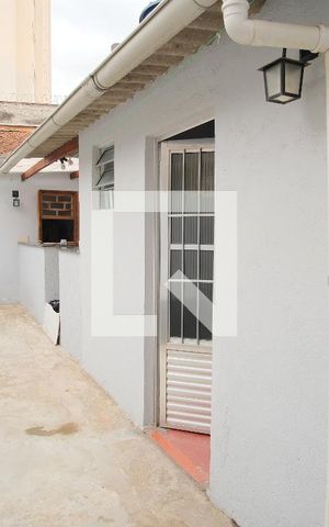 Casa à venda com 120m², 2 quartos e 1 vagaQuintal