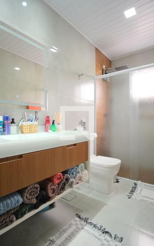 Casa à venda com 120m², 2 quartos e 1 vagaBanheiro