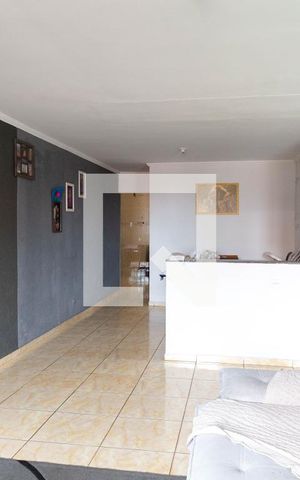Casa à venda com 262m², 3 quartos e 6 vagas Casa à venda com 262m², 3 quartos e 6 vagasSala