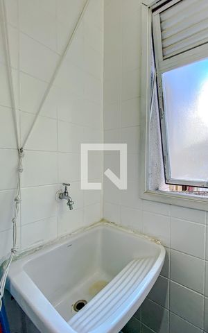 Apartamento para alugar com 55m², 2 quartos e 1 vagaÁrea de Serviço