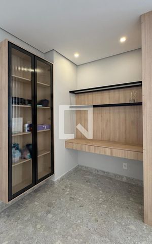 Apartamento à venda com 87m², 2 quartos e 2 vagasEscritório