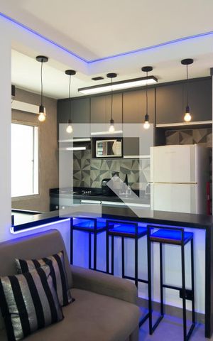 Studio para alugar com 30m², 1 quarto e 1 vaga Studio para alugar com 30m², 1 quarto e 1 vagaSala