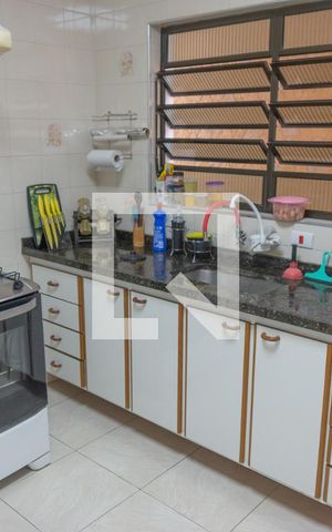 Casa à venda com 150m², 3 quartos e 3 vagasCozinha 