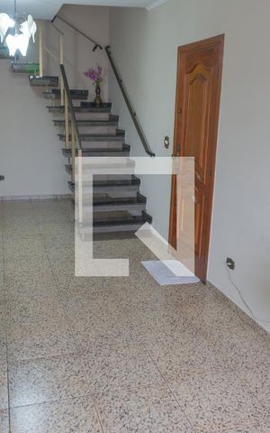 Casa à venda com 150m², 3 quartos e 3 vagasSala 