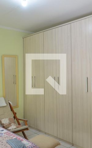 Casa à venda com 200m², 4 quartos e 4 vagasQuarto 2