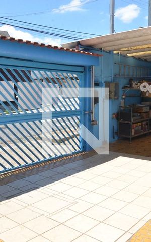 Casa à venda com 200m², 4 quartos e 4 vagasÁrea Externa