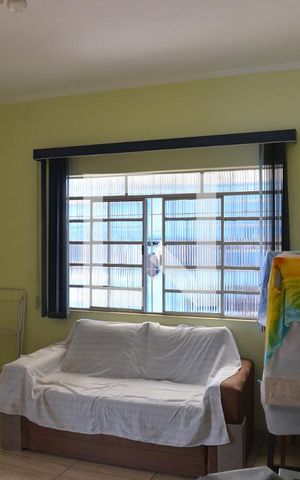 Casa à venda com 200m², 4 quartos e 4 vagasEdicula